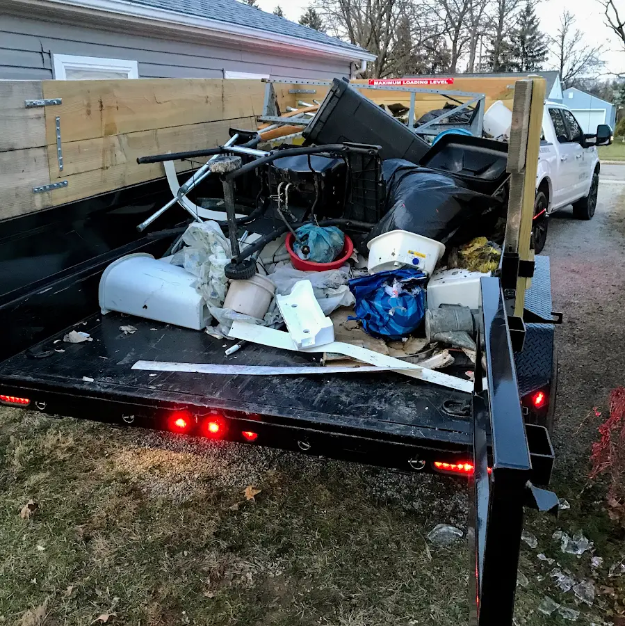 Roll-off dumpster delivered to a residential driveway in Thousand Oaks
